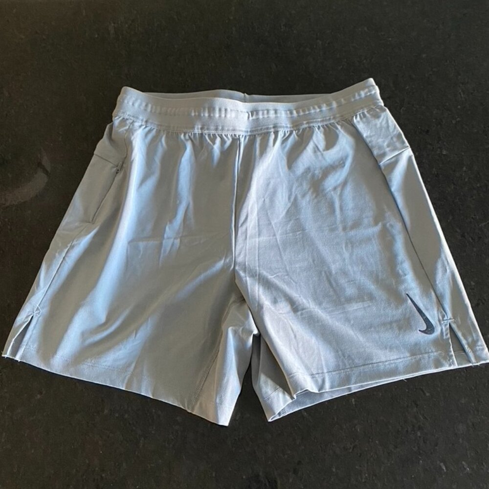 Nike Men's Dri-fit Grey Shorts Size M